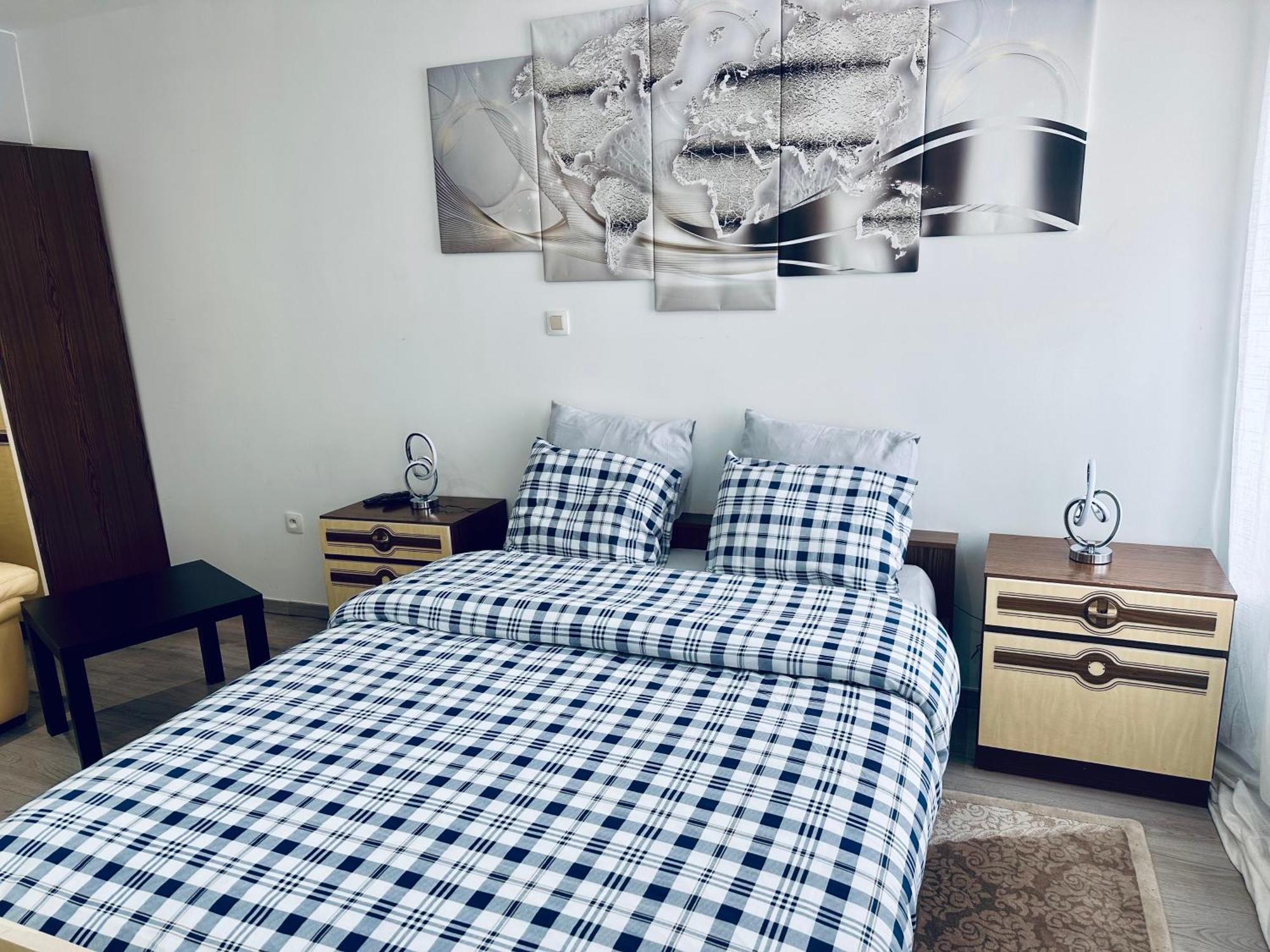 Chambre Et Sdd Privees Dans Une Maison Partagee Avec Des Residents Mons Luaran gambar